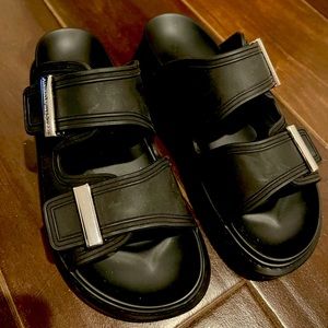 Alexander McQueen Hybrid Slide Sandal in Black